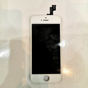 iPhone 5S パネル交換 スマートフォン スマホ 携帯修理 東京都 御徒町