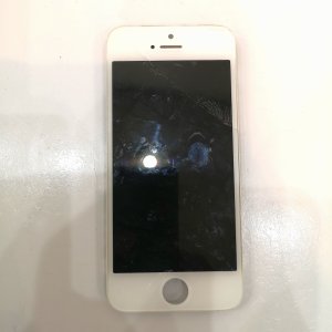 iPhone 5 液晶交換 パネル交換 スマートフォン スマホ 携帯修理 東京都 御徒町