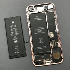 iPhone 7 バッテリー交換