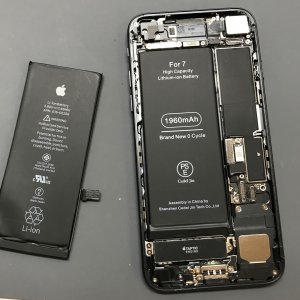 iPhone 7 バッテリー交換