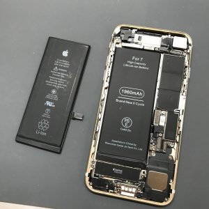 iPhone 7 バッテリー交換