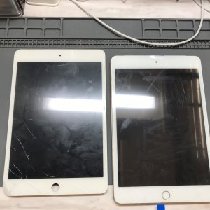 iPad mini 4 フロントパネル交換
