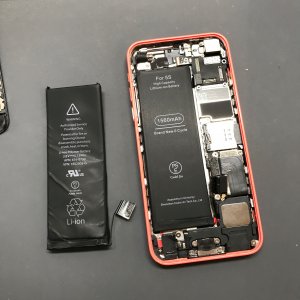 iPhone 5C バッテリー交換