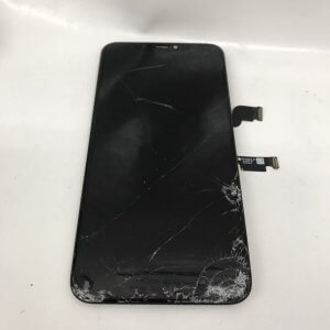 iPhoneXSMax 液晶交換修理