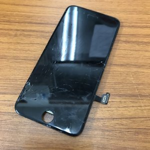 iPhone7 フロントパネル交換修理