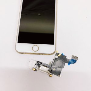 iphone6s ライトニング交換修理