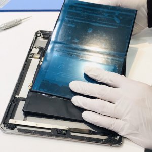 イオン新潟青山店 iPadAirバッテリー交換修理