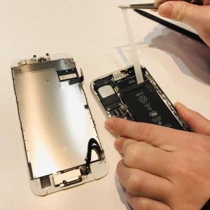 イオン新潟青山店 iPhone7バッテリー交換修理