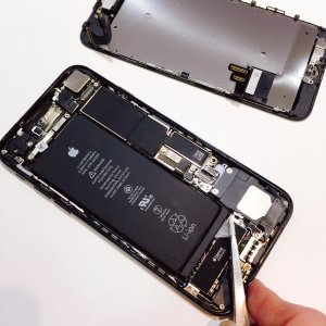 イオン新潟青山店 iPhone7バッテリー交換修理
