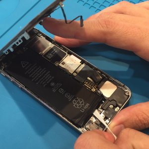 イオン新潟青山店 iPhone5sバッテリー交換修理