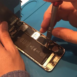 イオン新潟青山店 iPhone6sバッテリー交換修理