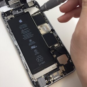 イオン新潟青山店 iPhone6sバッテリー交換修理