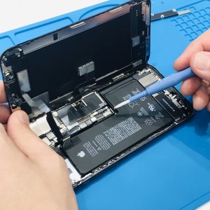 イオン新潟青山店 iPhoneⅩs液晶交換