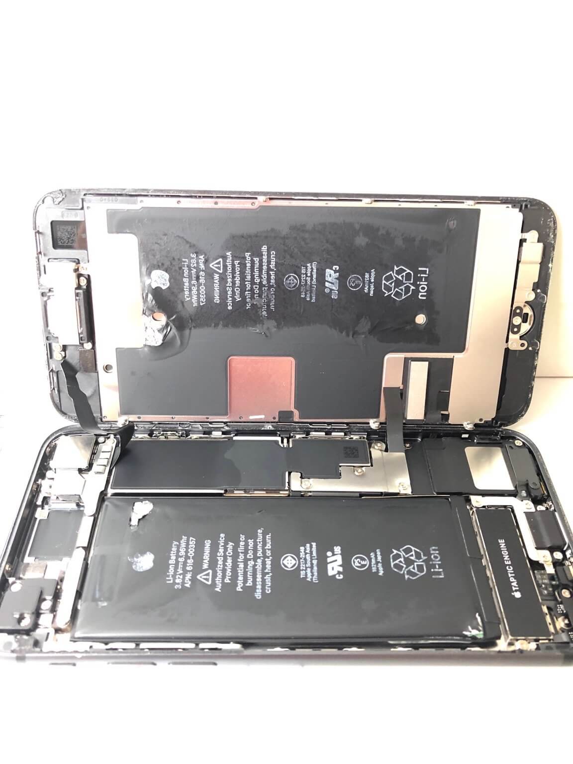 上越店 iPhone8 バッテリー交換