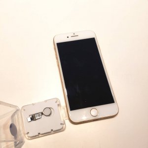 iPhone8ホームボタン交換修理