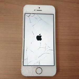iPhone5SE パネル交換&リンゴループ復旧