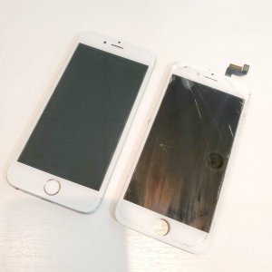iPhone6S 画面割れ パネル交換