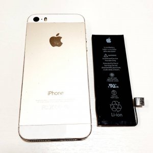 iPhone5 バッテリー交換