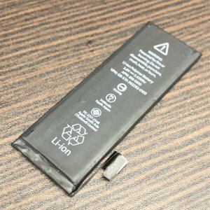 iPhone5 バッテリー交換