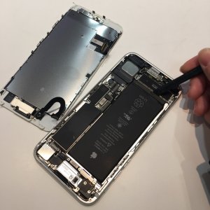 iPhone7バッテリー交換修理