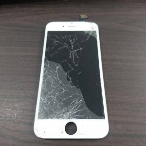 iPhone 6 液晶交換 パネル交換 スマートフォン スマホ 携帯修理 東京都 御徒町