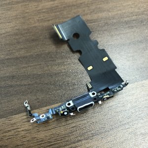 iPhone8 ライトニング交換