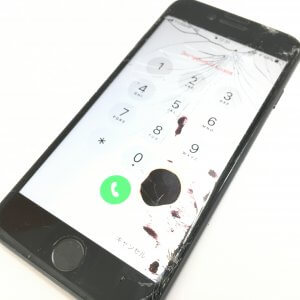 iPhone8　液晶交換　液漏れ