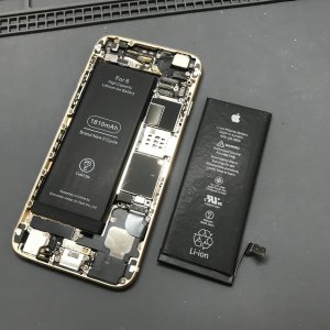 iPhone5s　バッテリー交換