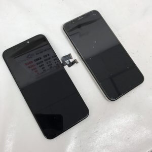 iPhoneXS 液晶交換修理
