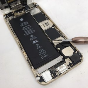 iPhone6s バッテリー交換