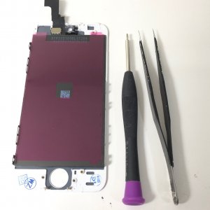 iPhoneSE ガラスパネル交換