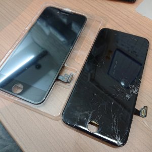 iPhone7 フロントパネル交換