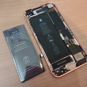 iPhone8 バッテリー交換