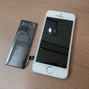 iPhoneSE バッテリー交換