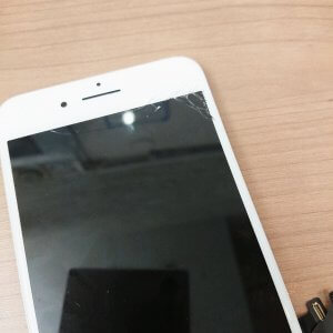 iPhone7plusパネル交換