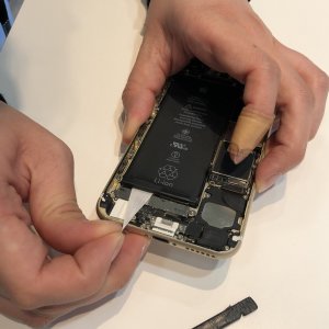 iPhone6sバッテリー交換修理