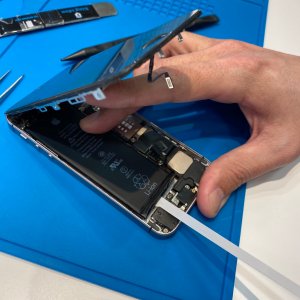 iPhoneSE バッテリー交換修理