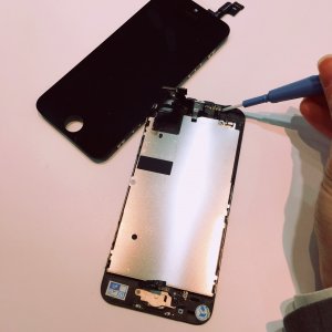 iPhoneSE 液晶交換修理