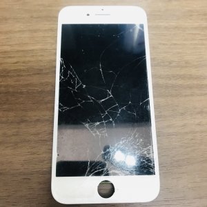 iPhone7+ フロントガラス交換