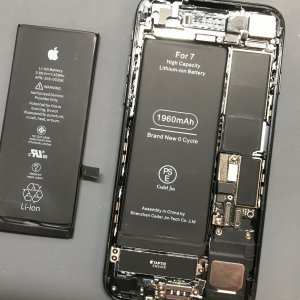 iPhone 7 バッテリー交換