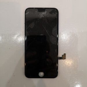 iPhone 8 液晶交換 パネル交換 スマートフォン スマホ 携帯修理 川口市 西川口