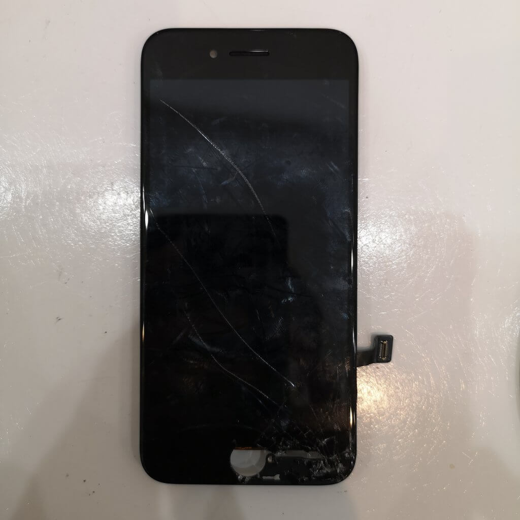 iPhone 7 パネル交換 スマートフォン スマホ 携帯修理 東京都 御徒町
