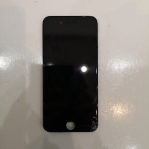 iPhone  8 パネル交換 スマートフォン スマホ 携帯修理 東京都 御徒町