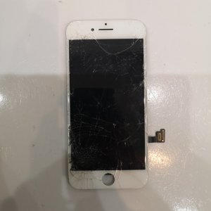 iPhone 8 パネル交換 スマートフォン スマホ 携帯修理 川口市 西川口