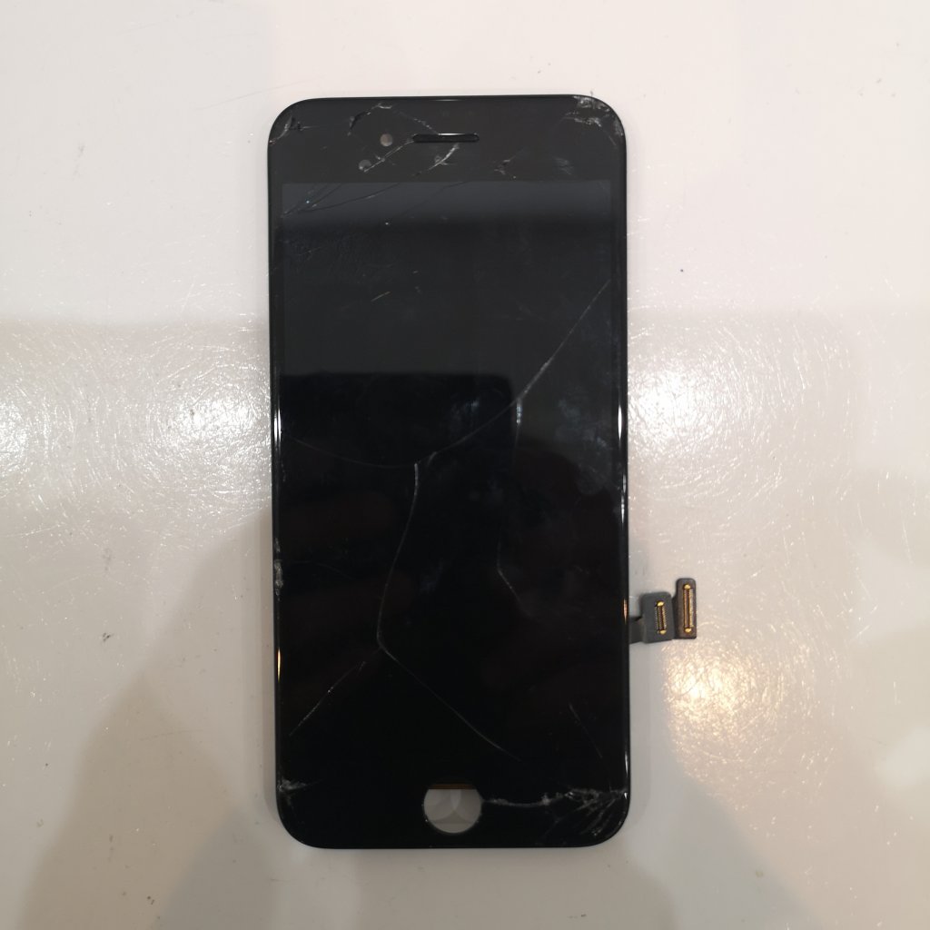 iPhone 7 パネル交換 スマートフォン スマホ 携帯修理 東京都 御徒町
