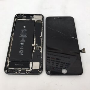 iPhone8Plus フロントパネル交換