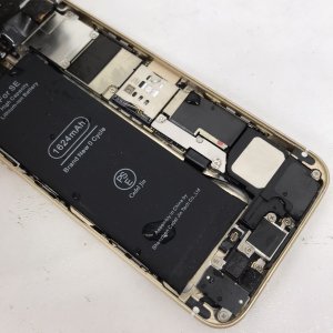 iPhoneSE 水没修理＆液晶交換修理