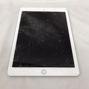 iPad 第６世代 デジタイザー交換修理