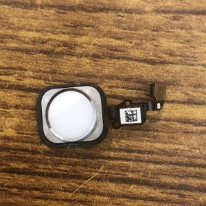 iPhone6Sホームボタン修理
