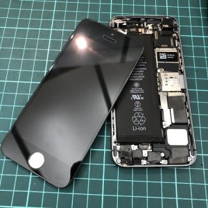 iPhone５　バッテリー交換